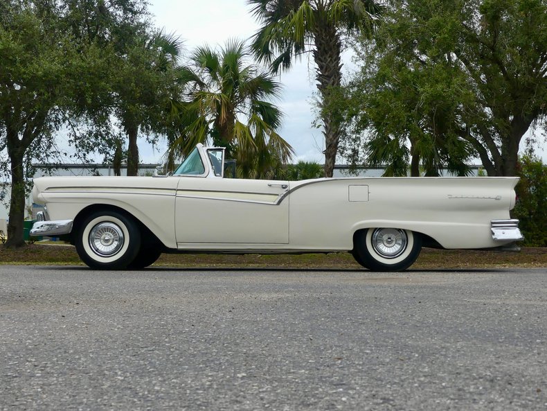 Ford-Fairlane-1957-Colonial-White-White-15