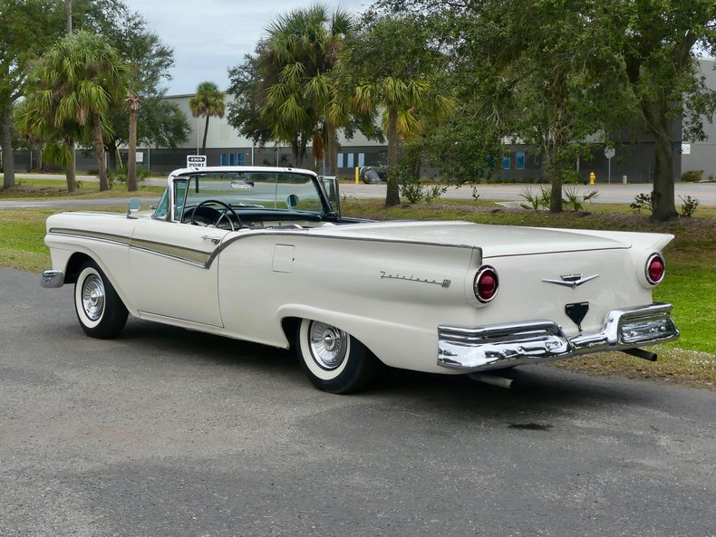 Ford-Fairlane-1957-Colonial-White-White-16