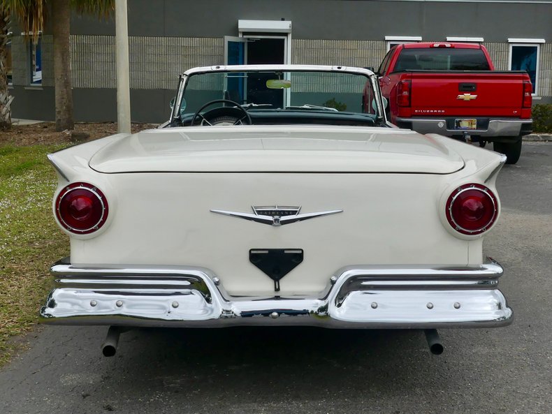 Ford-Fairlane-1957-Colonial-White-White-17