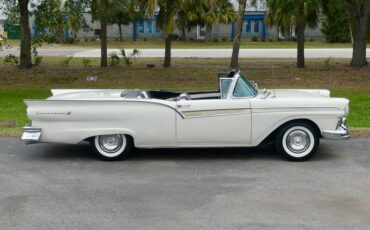 Ford-Fairlane-1957-Colonial-White-White-23