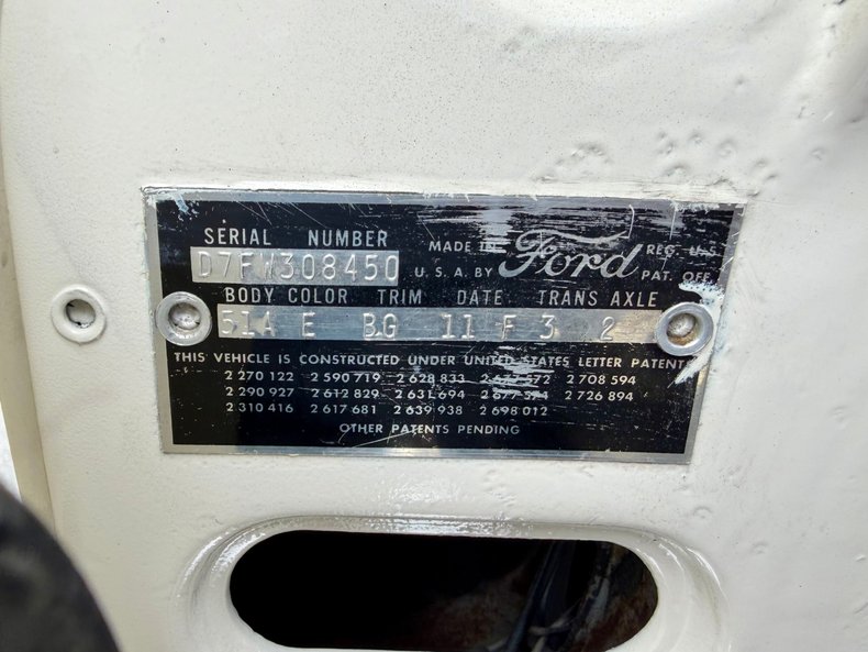 Ford-Fairlane-1957-Colonial-White-White-27