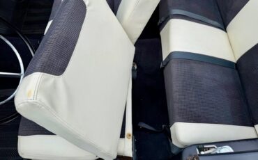 Ford-Fairlane-1957-Colonial-White-White-31