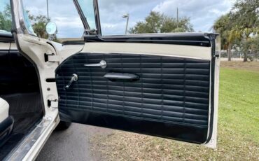 Ford-Fairlane-1957-Colonial-White-White-32