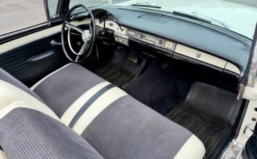 Ford-Fairlane-1957-Colonial-White-White-34