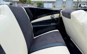 Ford-Fairlane-1957-Colonial-White-White-37