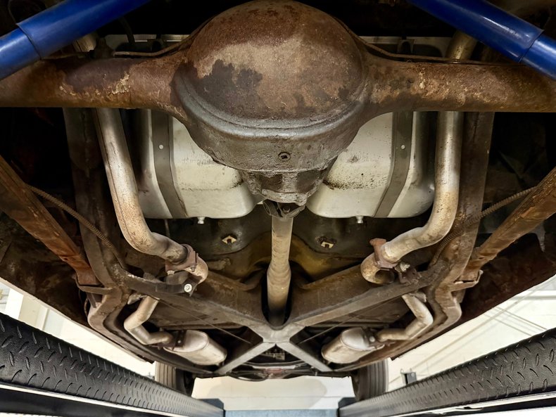 Ford-Fairlane-1957-Colonial-White-White-43