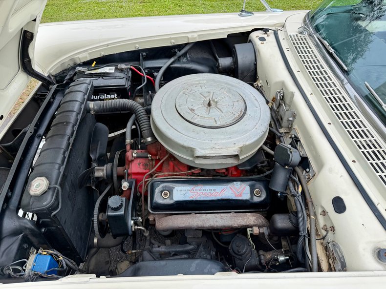 Ford-Fairlane-1957-Colonial-White-White-9