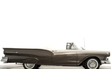 Ford-Fairlane-1957-Coupe-1