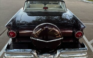 Ford-Fairlane-1957-Coupe-10