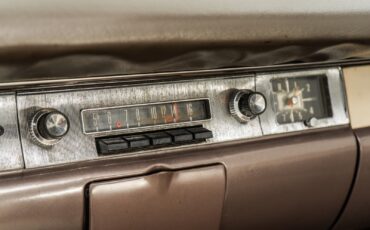 Ford-Fairlane-1957-Coupe-16