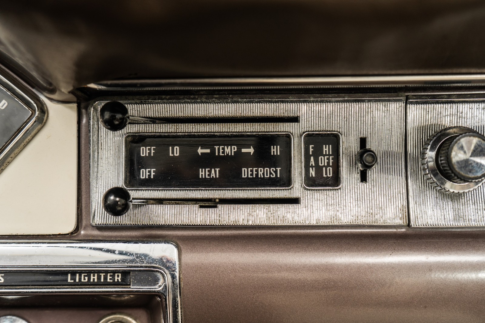 Ford-Fairlane-1957-Coupe-27