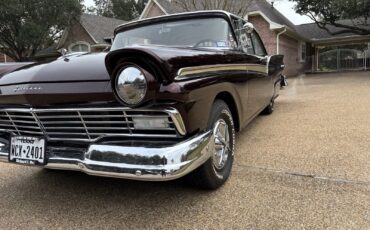 Ford-Fairlane-1957-Coupe-3