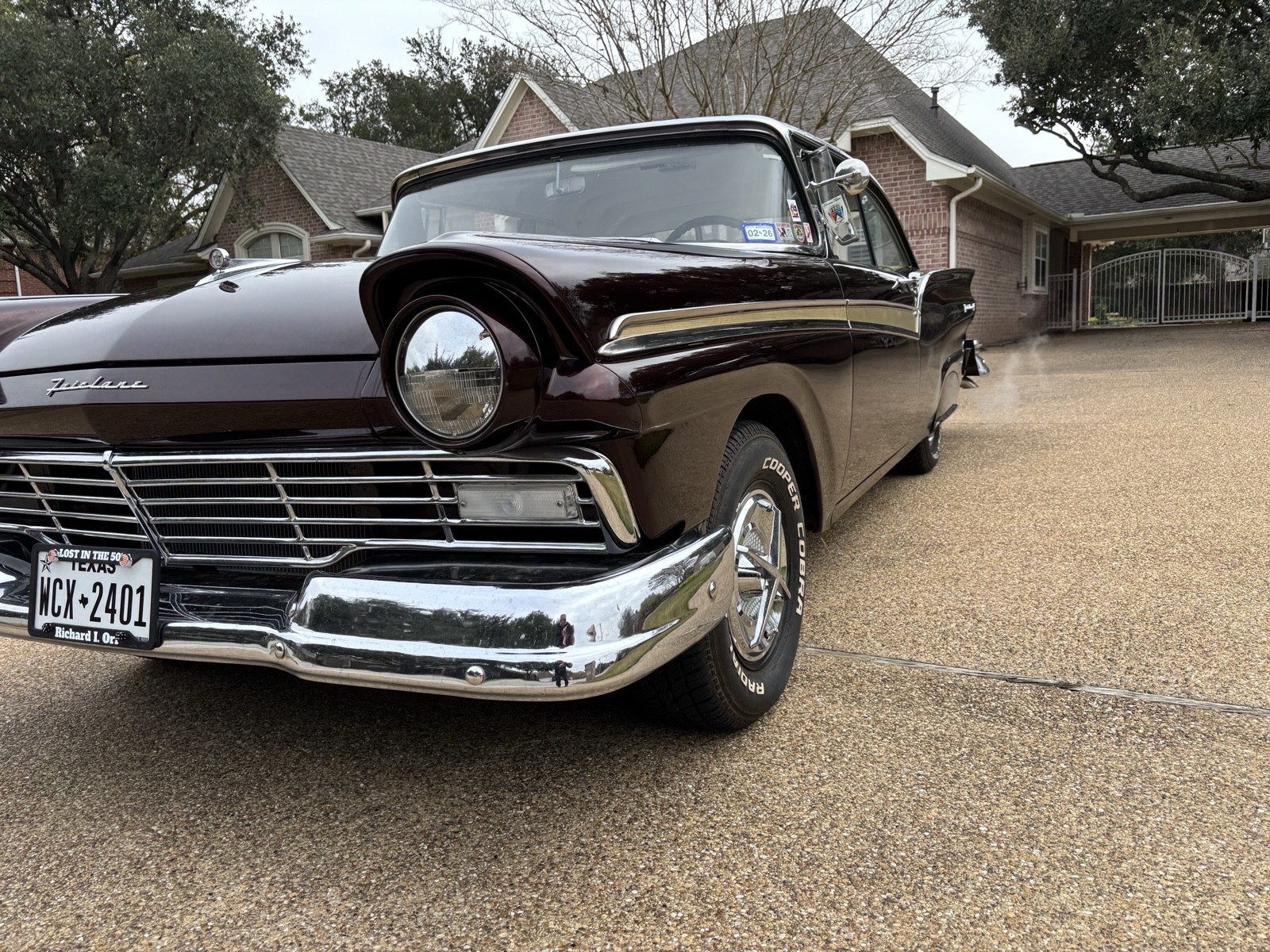 Ford-Fairlane-1957-Coupe-3