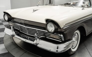 Ford-Fairlane-1957-Coupe-33