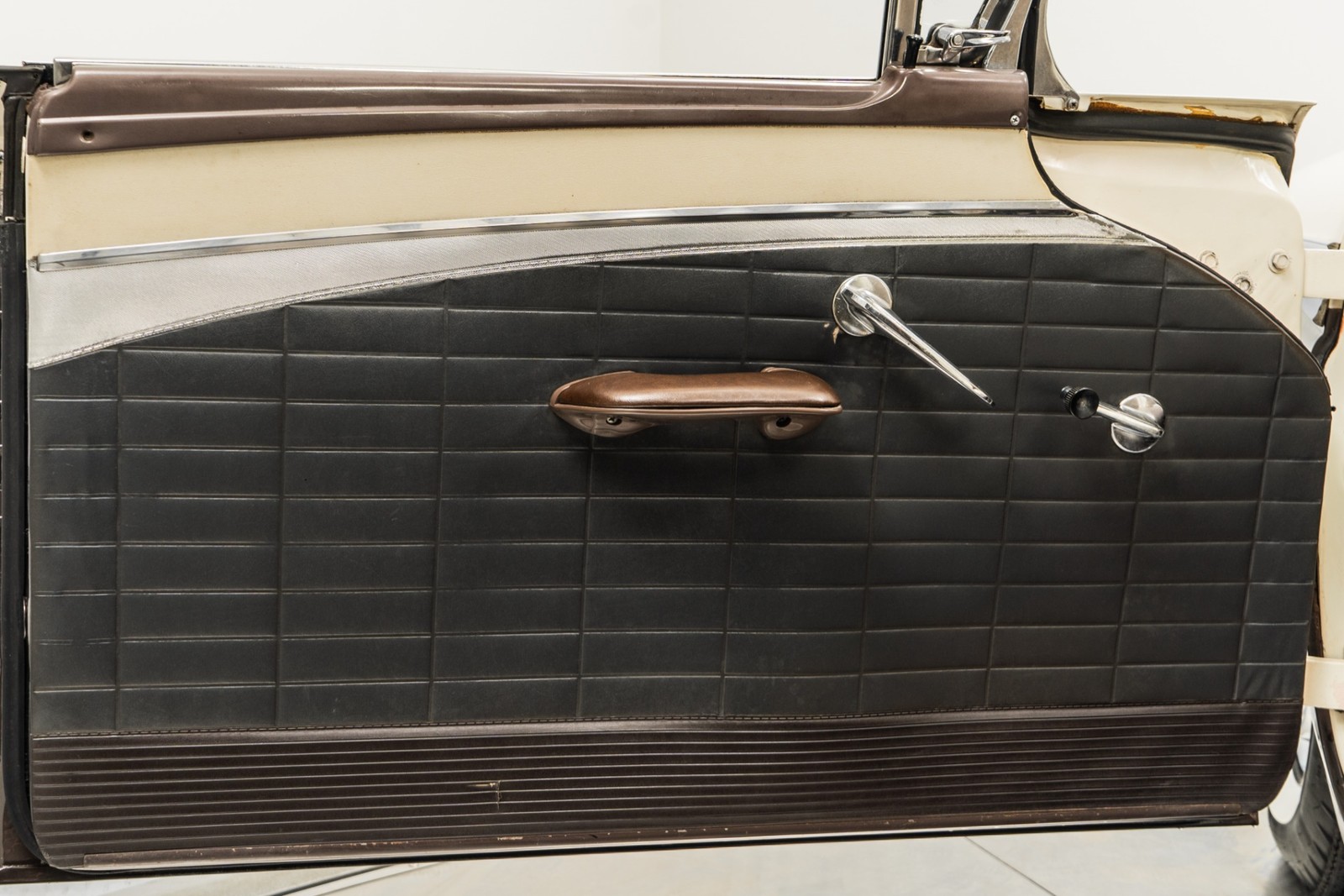 Ford-Fairlane-1957-Coupe-39