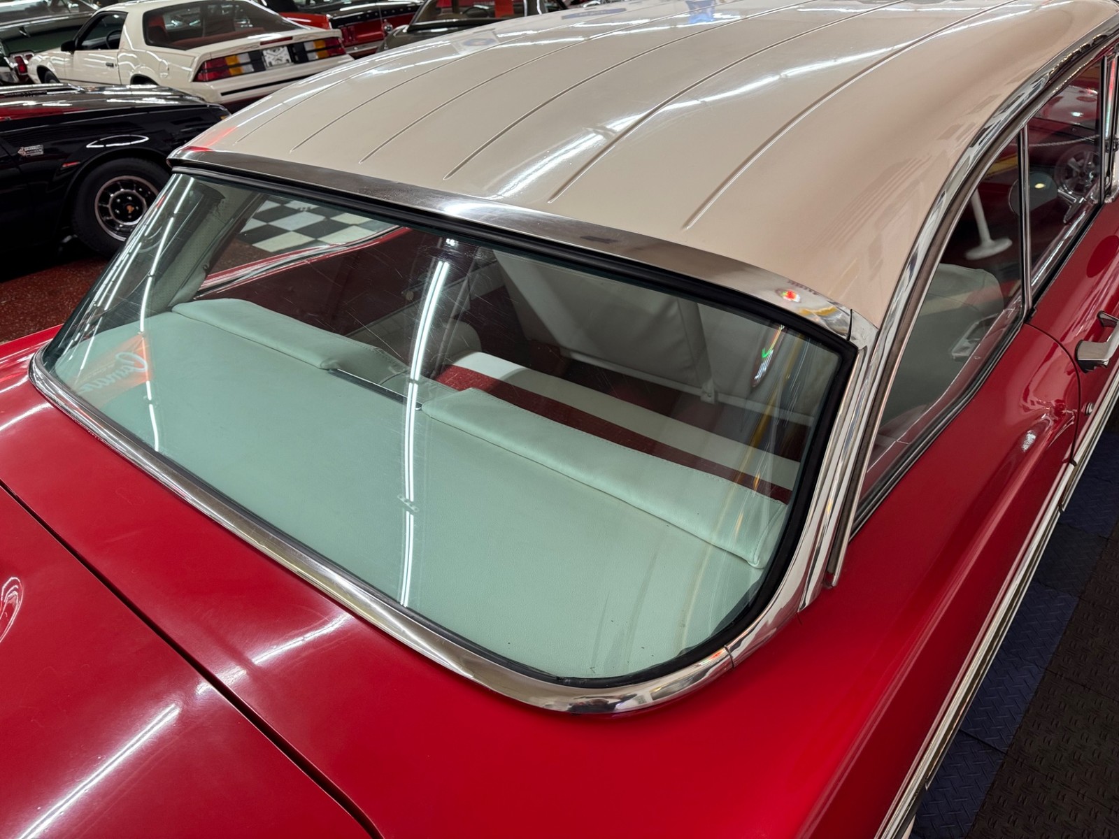 Ford-Fairlane-1958-2-Door-20