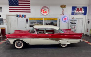 Ford-Fairlane-1958-2-Door-25