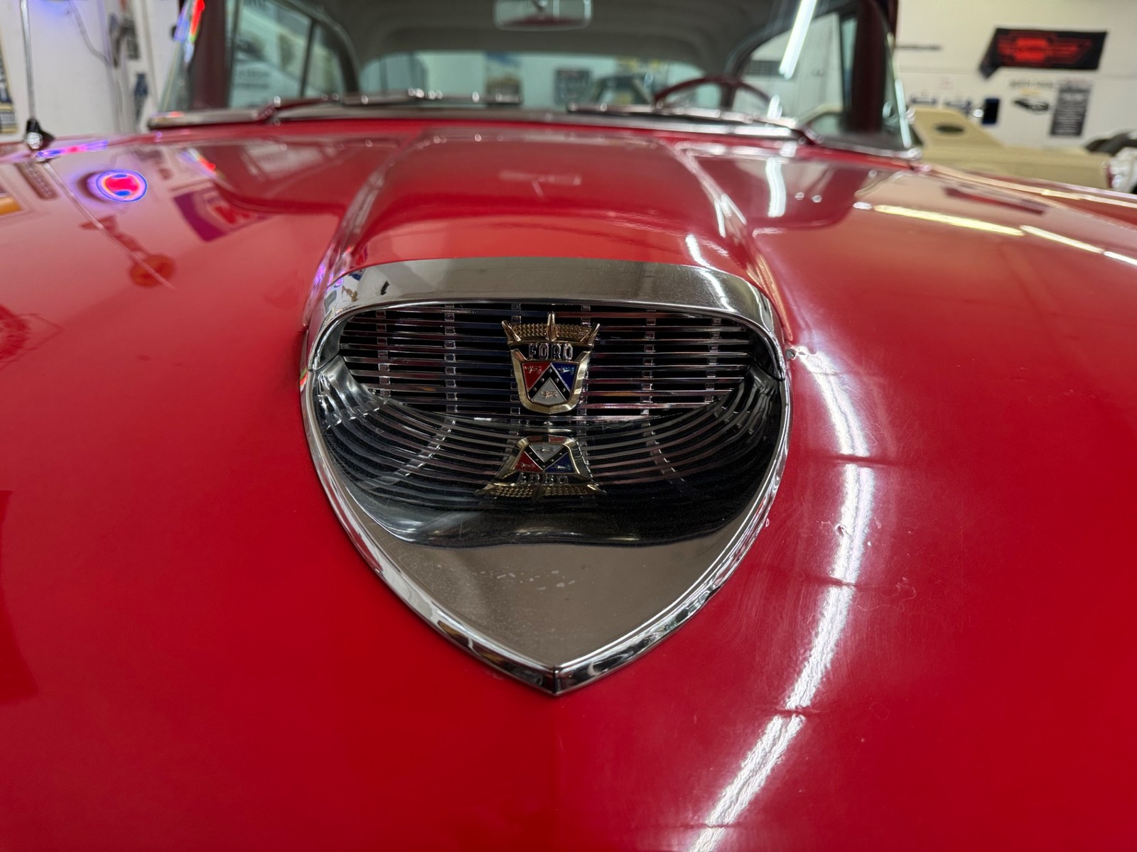 Ford-Fairlane-1958-2-Door-8