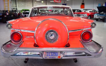 Ford-Fairlane-1959-Coupe-13