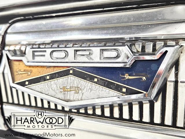 Ford-Fairlane-1963-Coupe-32