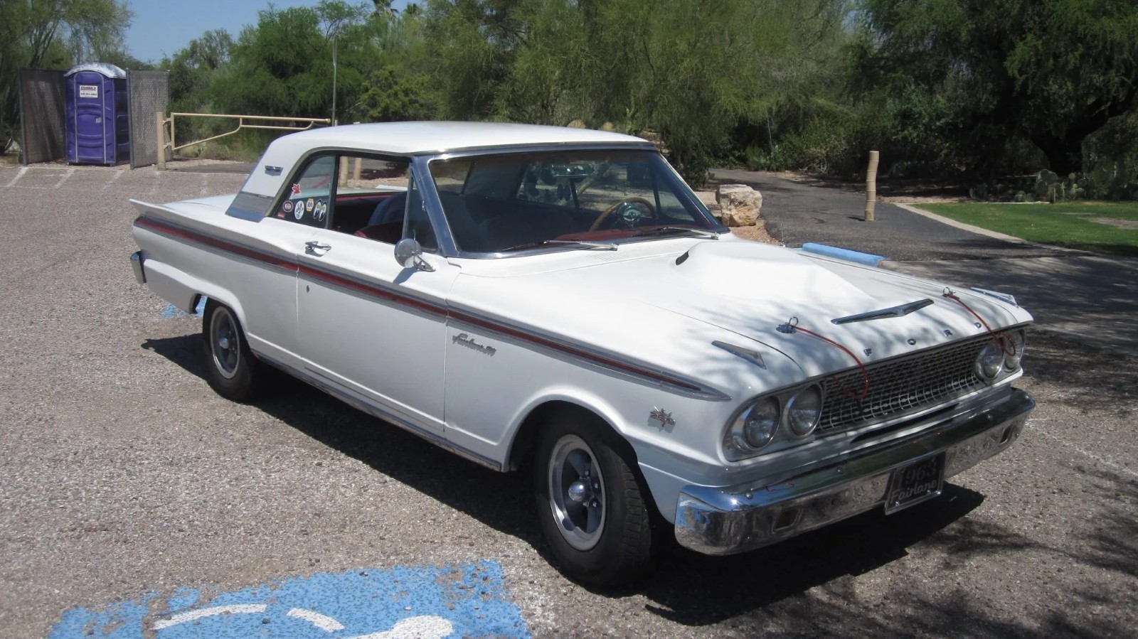 Ford-Fairlane-1963-Coupe-4
