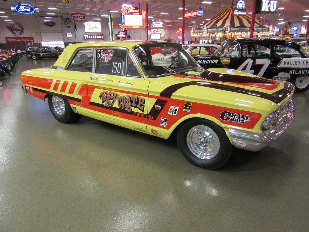 Ford-Fairlane-1964-28