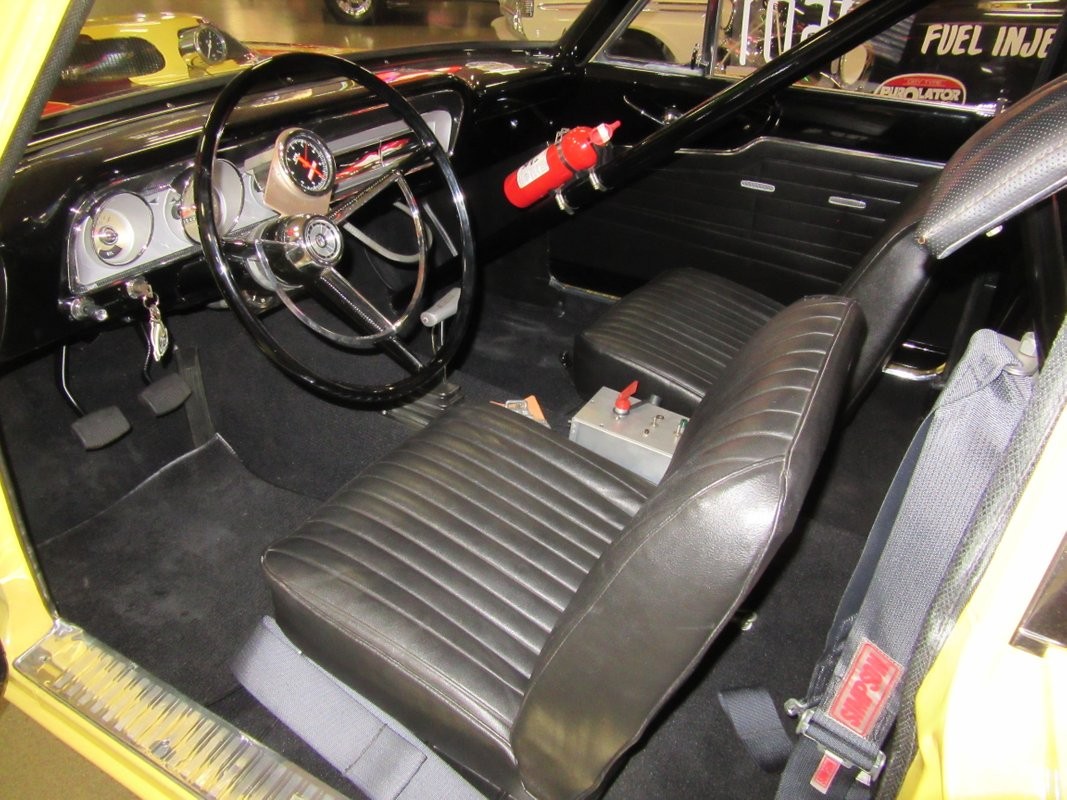 Ford-Fairlane-1964-31