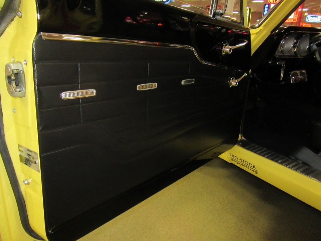 Ford-Fairlane-1964-34