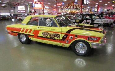 Ford-Fairlane-1964-5