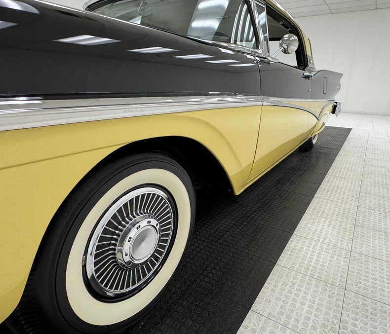 Ford-Fairlane-500-1958-Raven-Black-Black-28