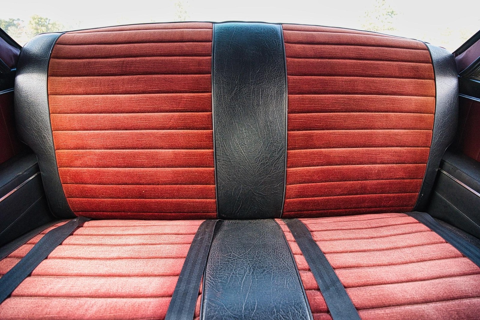 Ford-Fairlane-Victoria-1955-2-Door-12