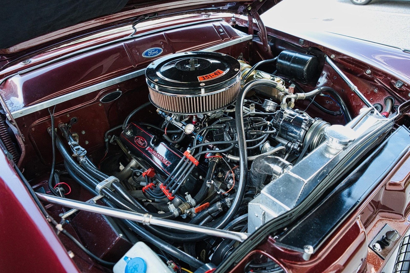 Ford-Fairlane-Victoria-1955-2-Door-14