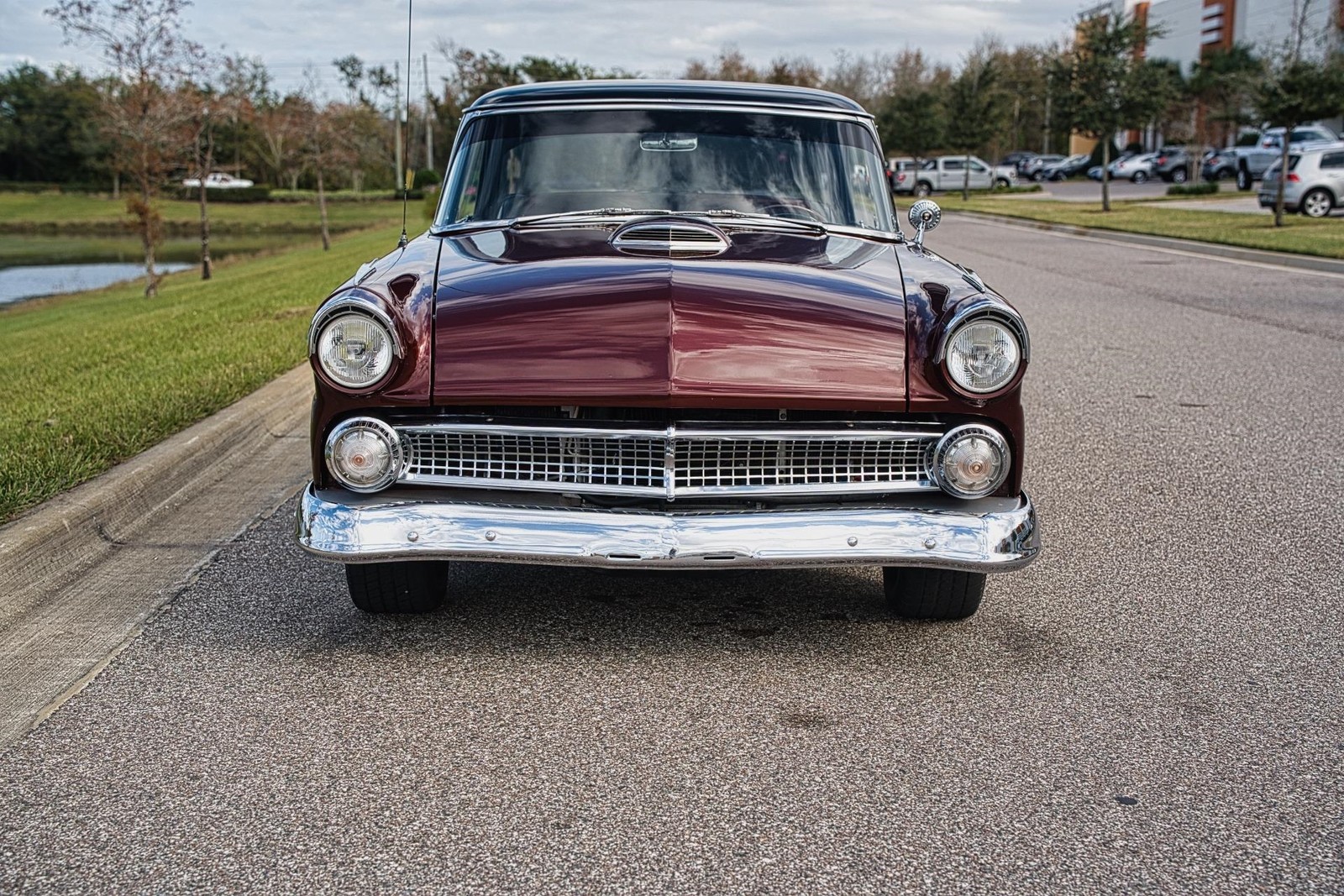 Ford-Fairlane-Victoria-1955-2-Door-20