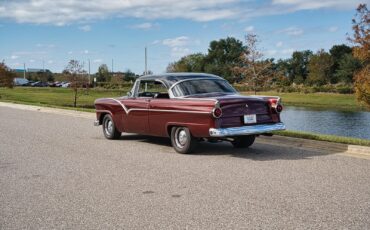 Ford-Fairlane-Victoria-1955-2-Door-3