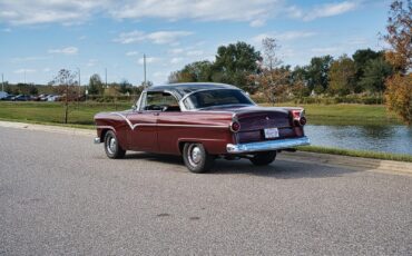 Ford-Fairlane-Victoria-1955-2-Door-31