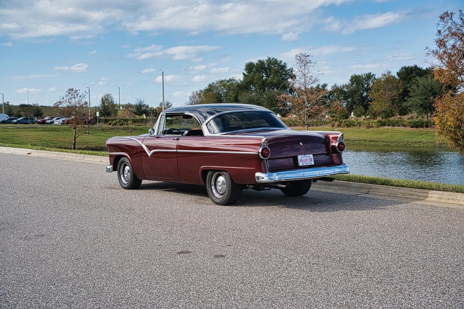 Ford-Fairlane-Victoria-1955-2-Door-31