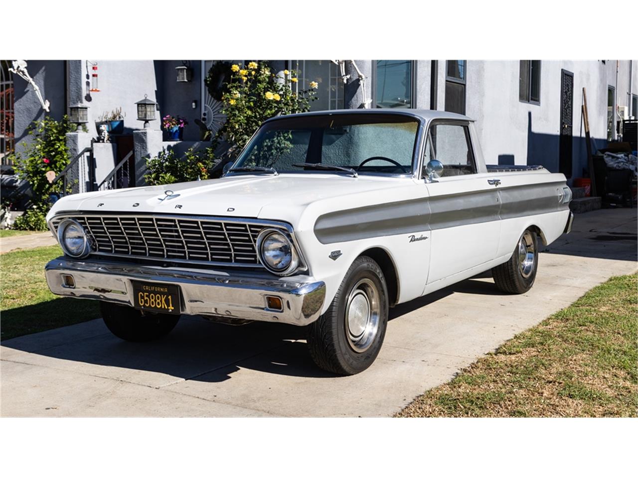 Ford-Falcon-1964-White-and-gray-Black-11