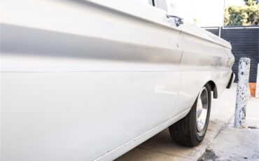 Ford-Falcon-1964-White-and-gray-Black-2