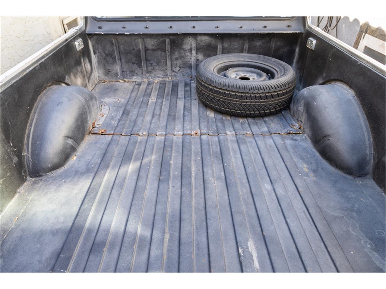 Ford-Falcon-1964-White-and-gray-Black-27