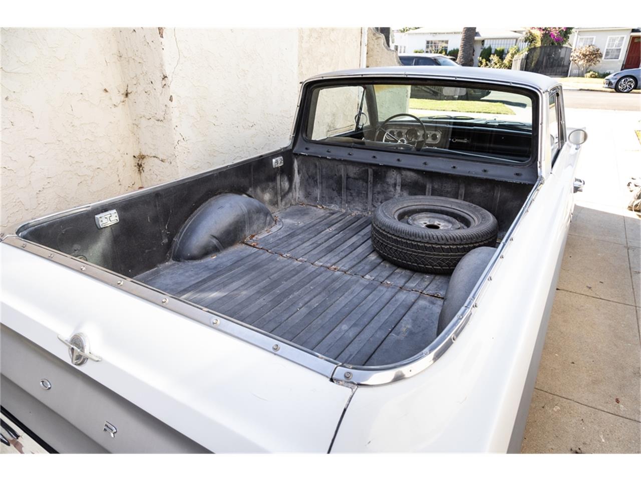 Ford-Falcon-1964-White-and-gray-Black-28