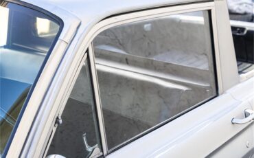 Ford-Falcon-1964-White-and-gray-Black-3