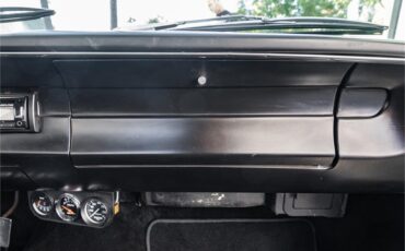 Ford-Falcon-1964-White-and-gray-Black-44