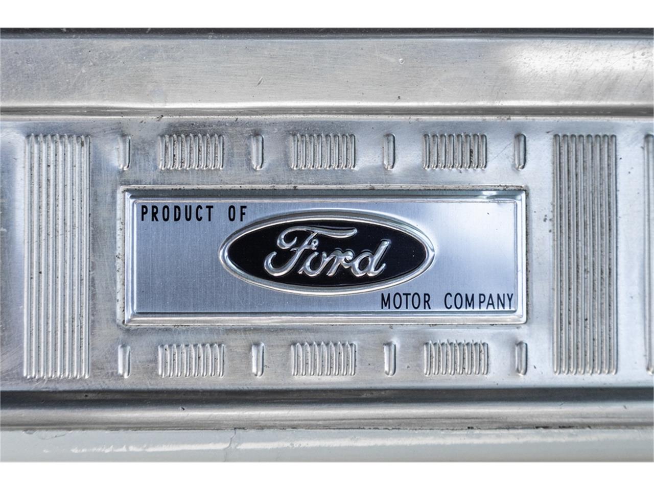 Ford-Falcon-1964-White-and-gray-Black-50