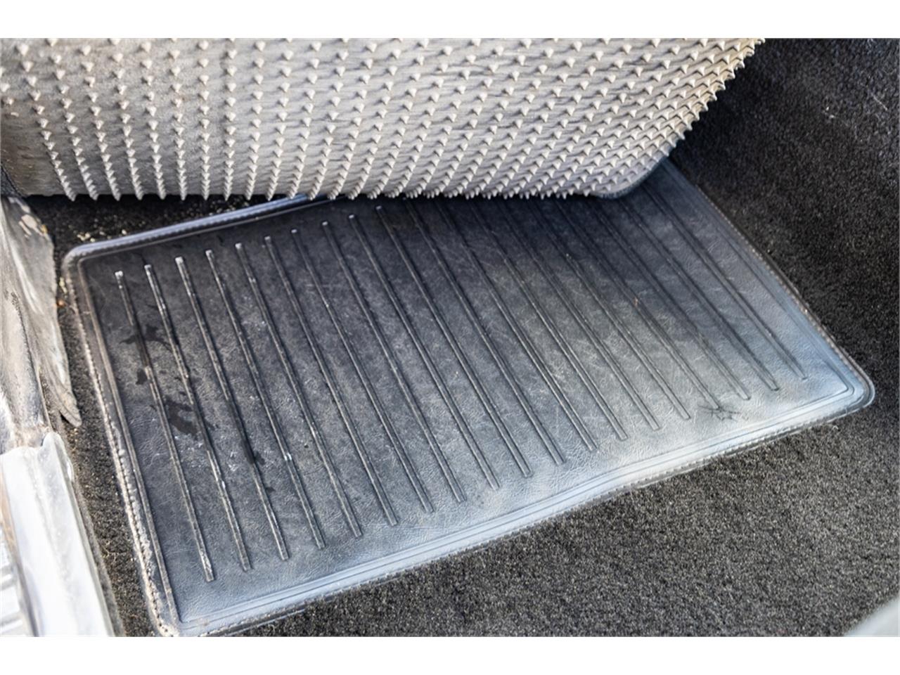 Ford-Falcon-1964-White-and-gray-Black-52