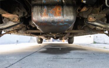 Ford-Falcon-1964-White-and-gray-Black-57