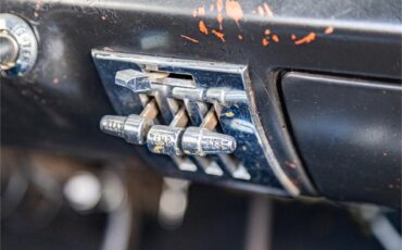 Ford-Falcon-1964-White-and-gray-Black-72