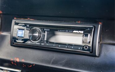 Ford-Falcon-1964-White-and-gray-Black-73