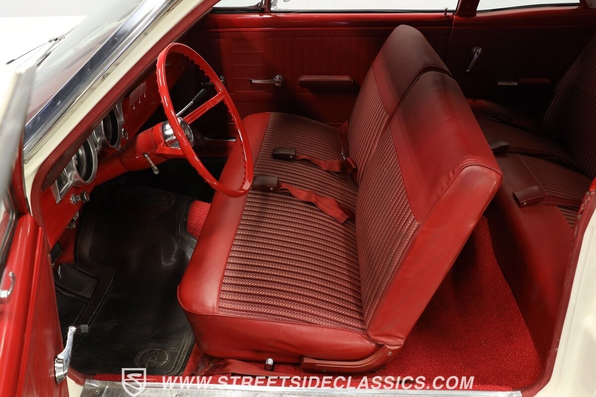 Ford-Falcon-1966-Coupe-35