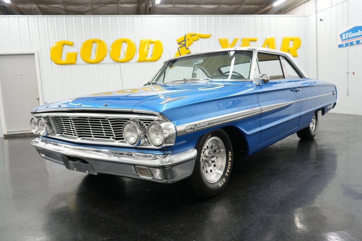 Ford-Galaxie-1964-1