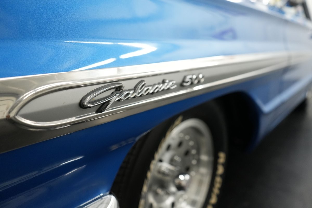 Ford-Galaxie-1964-34